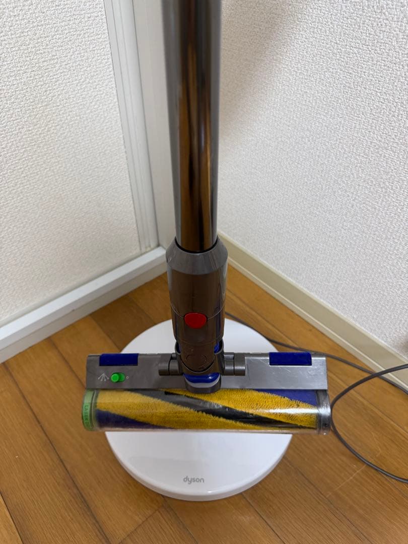 dyson V12 Detect Slim Fluffy 本体　スタンド付