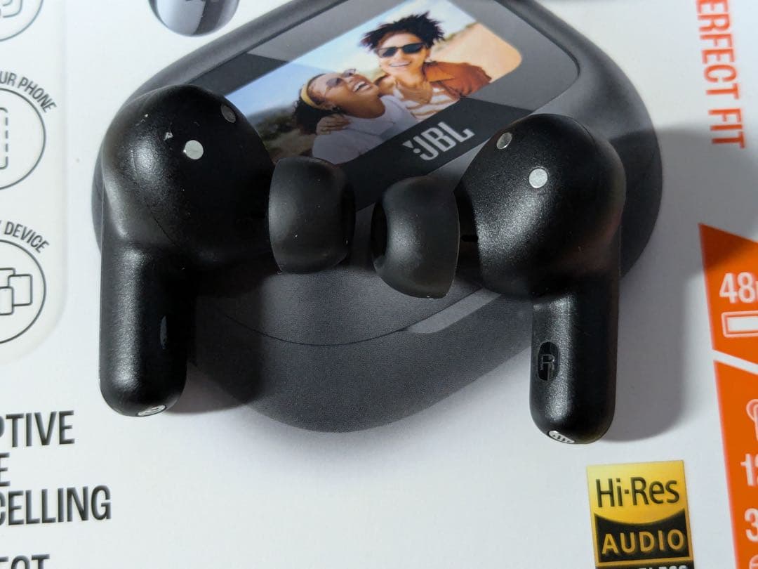 JBL LIVE BEAM 3 ジェービーエル　ライブビーム3 イヤホン