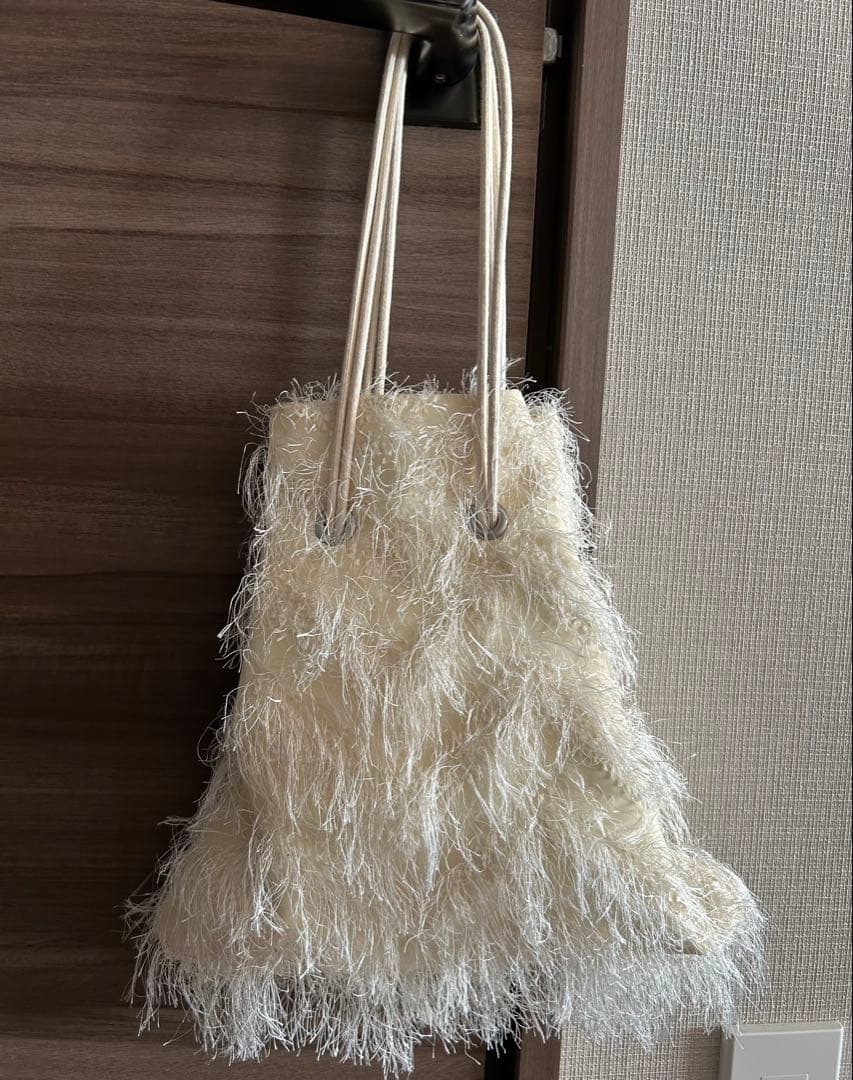 シャルマントサック フリンジ巾着 アイボリー