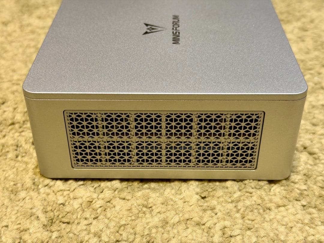 美品 Minisforum UM750L Slim ミニPC