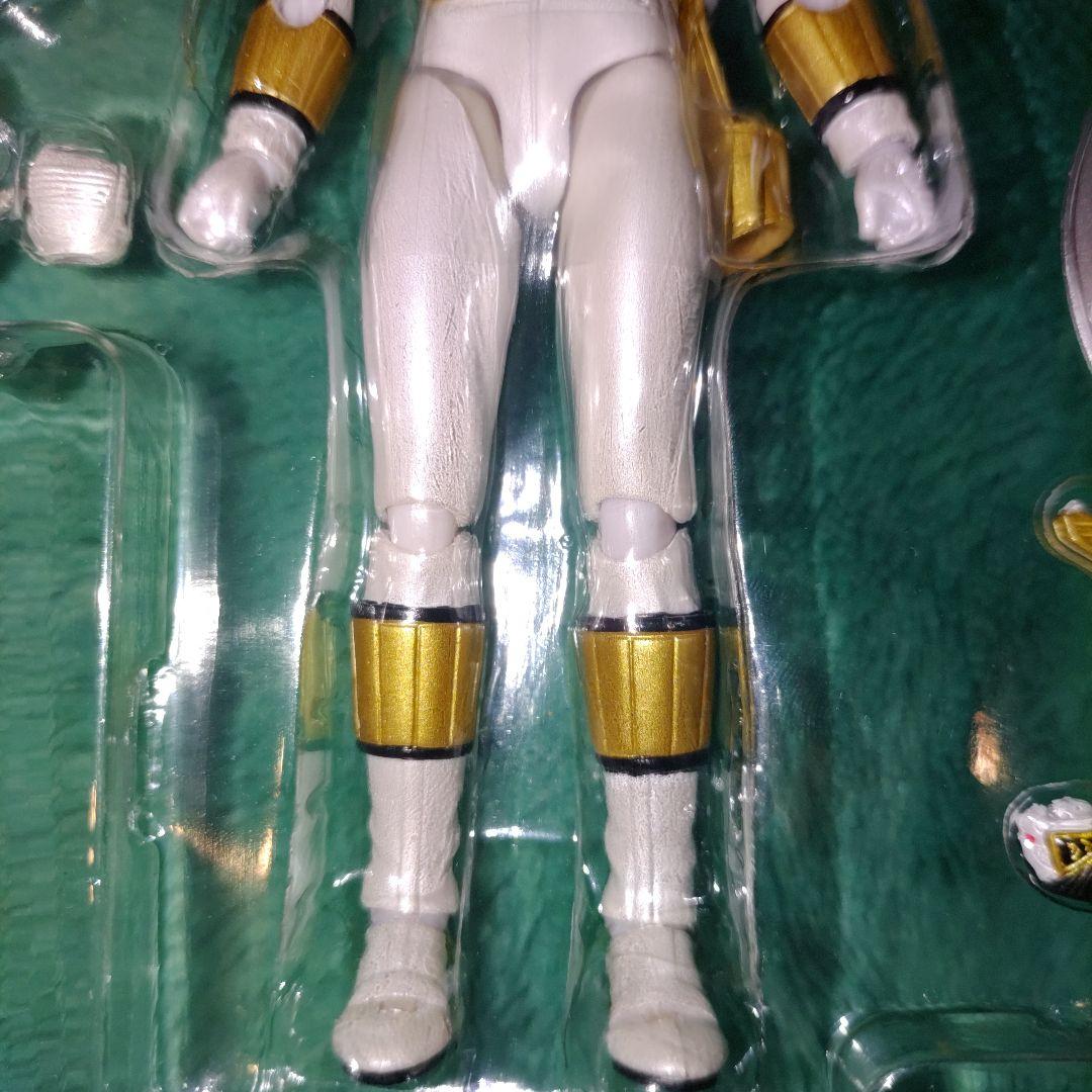 ケ*ル様 【美品】S.H.Figuarts 五星戦隊 ダイレンジャー キバレンジ