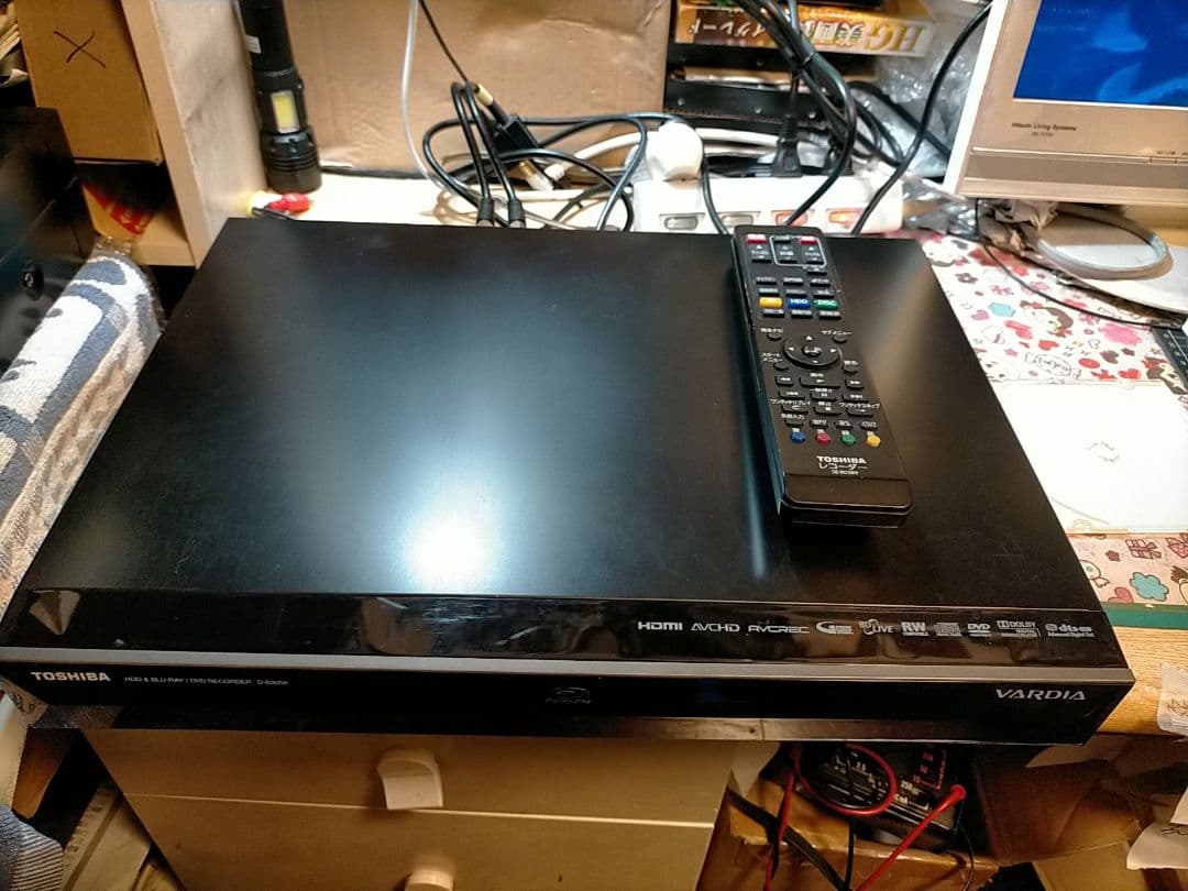 東芝HDD＆BLレコーダー　D-B305K・リモコン+HDMI付