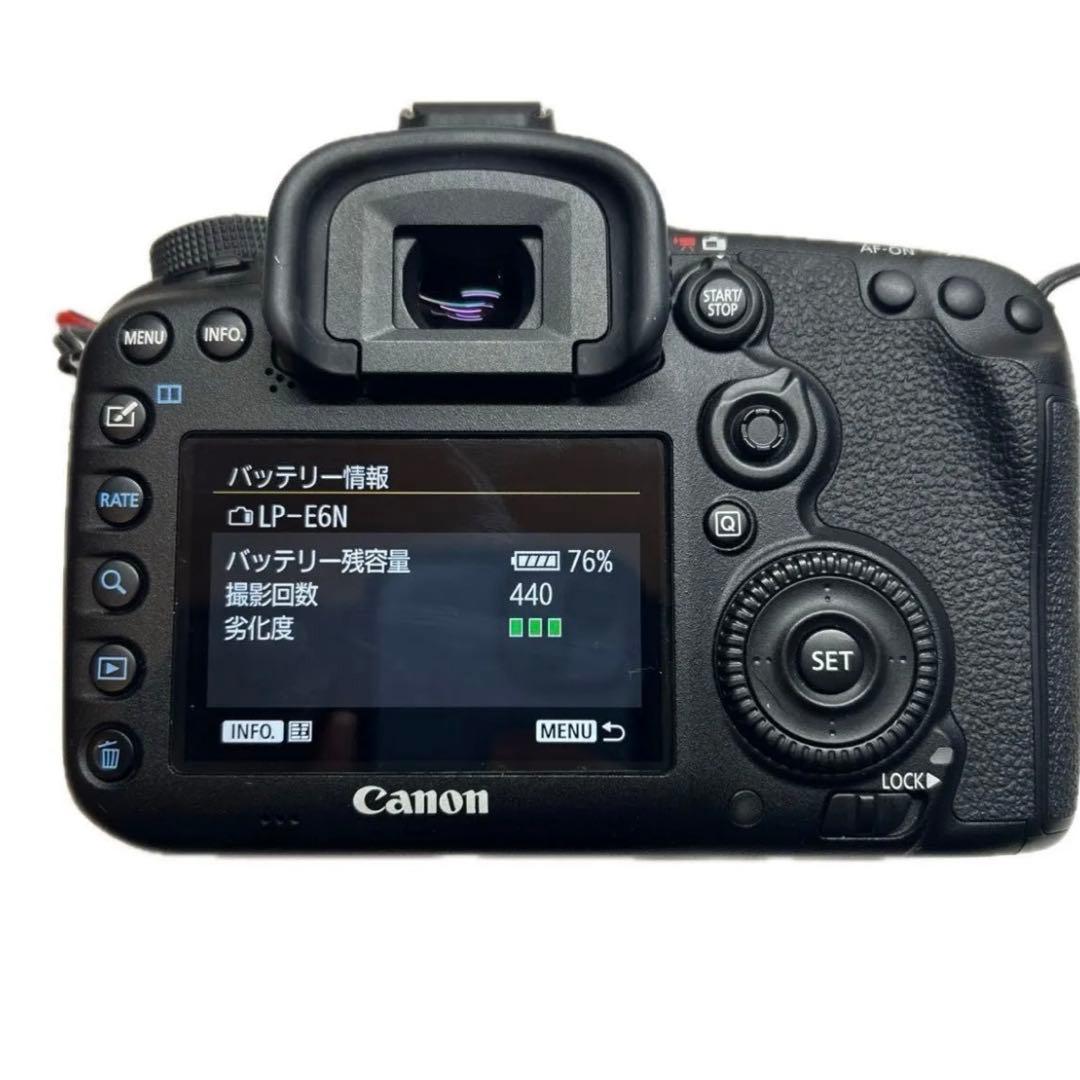 [美品] Canon EOS 7D Mark II ボディ　一眼レフカメラ