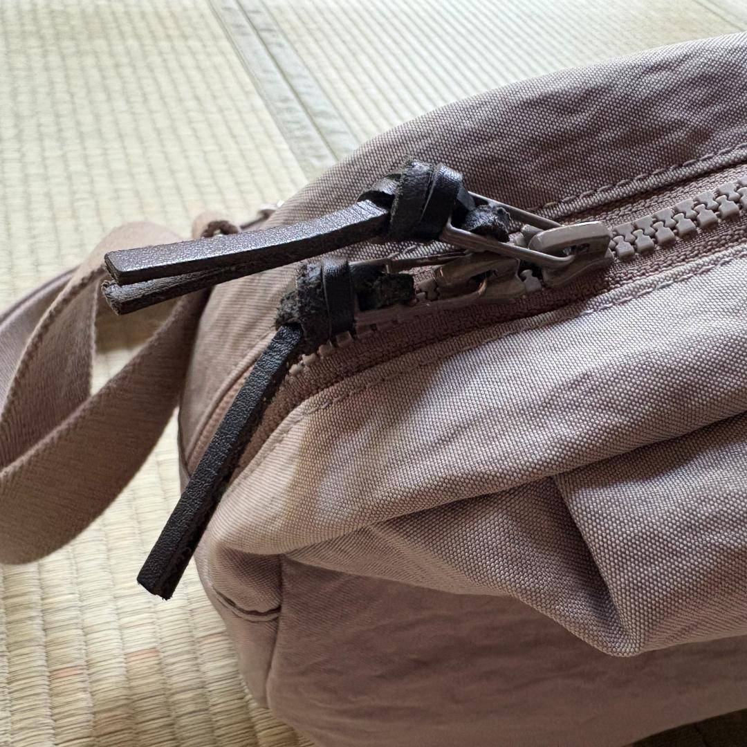 NIZYU KANO FUKUI SIWAナイロンボディバッグM グレージュ