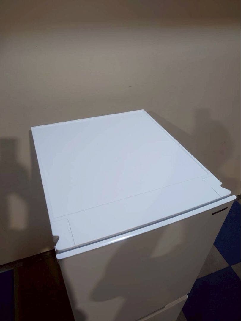 東京都23区(送料込)美品SHARP 2ドア冷蔵庫 23年製 (TPH4872)