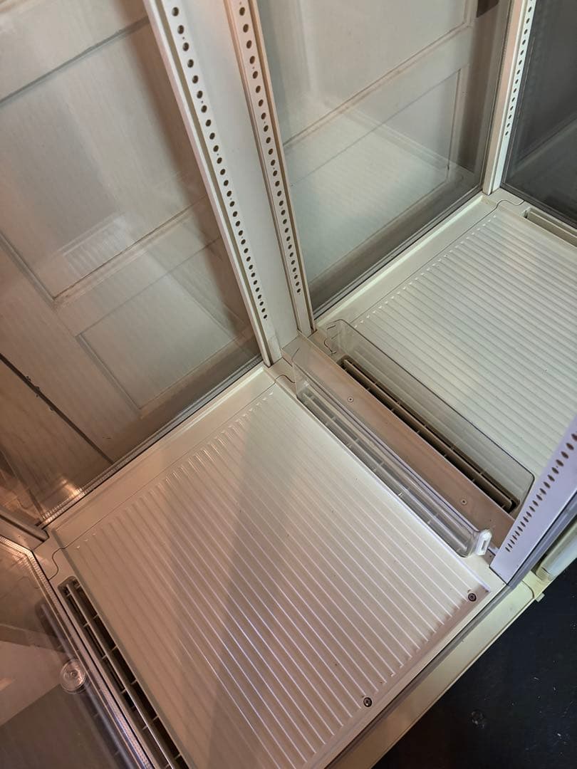 ◼︎引き取り限定◼︎SANYO冷蔵ショーケース 2ドア 白ホワイト花冷蔵庫業務用