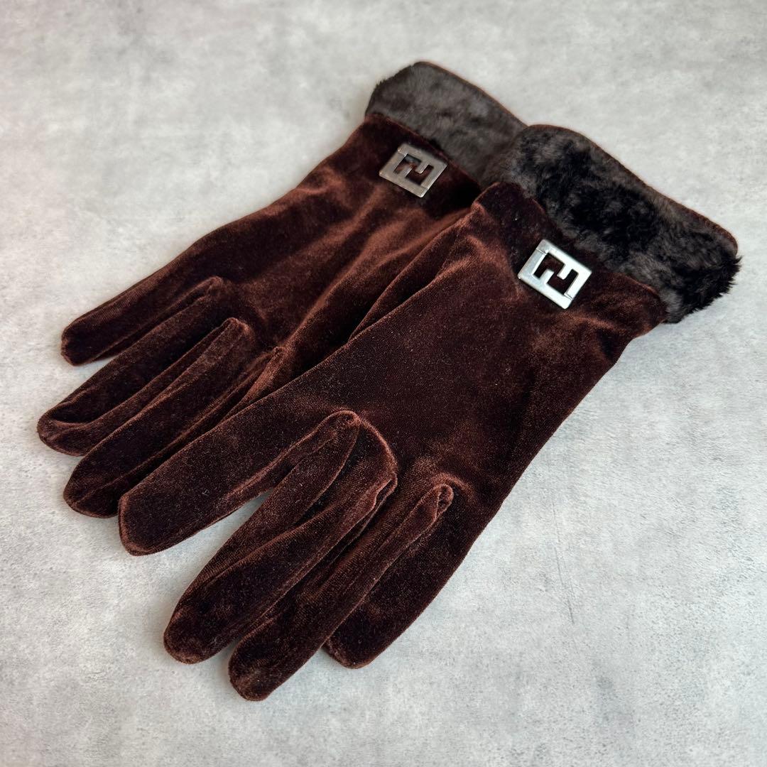 FENDI ズッカ金具　ベロア手袋　バーガンディ