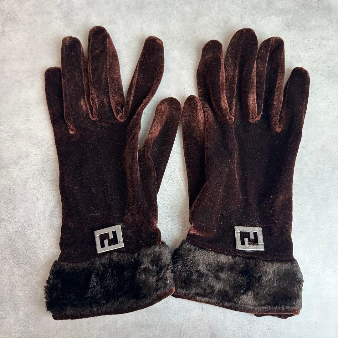 FENDI ズッカ金具　ベロア手袋　バーガンディ