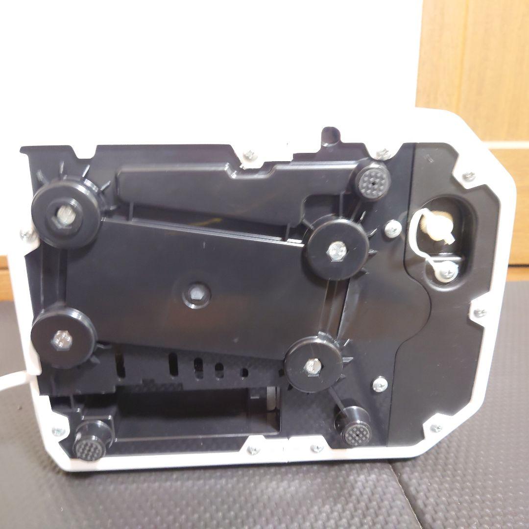 ベルソス　高速製氷機 VS-HI04BE (ホワイト)美品　2024年製