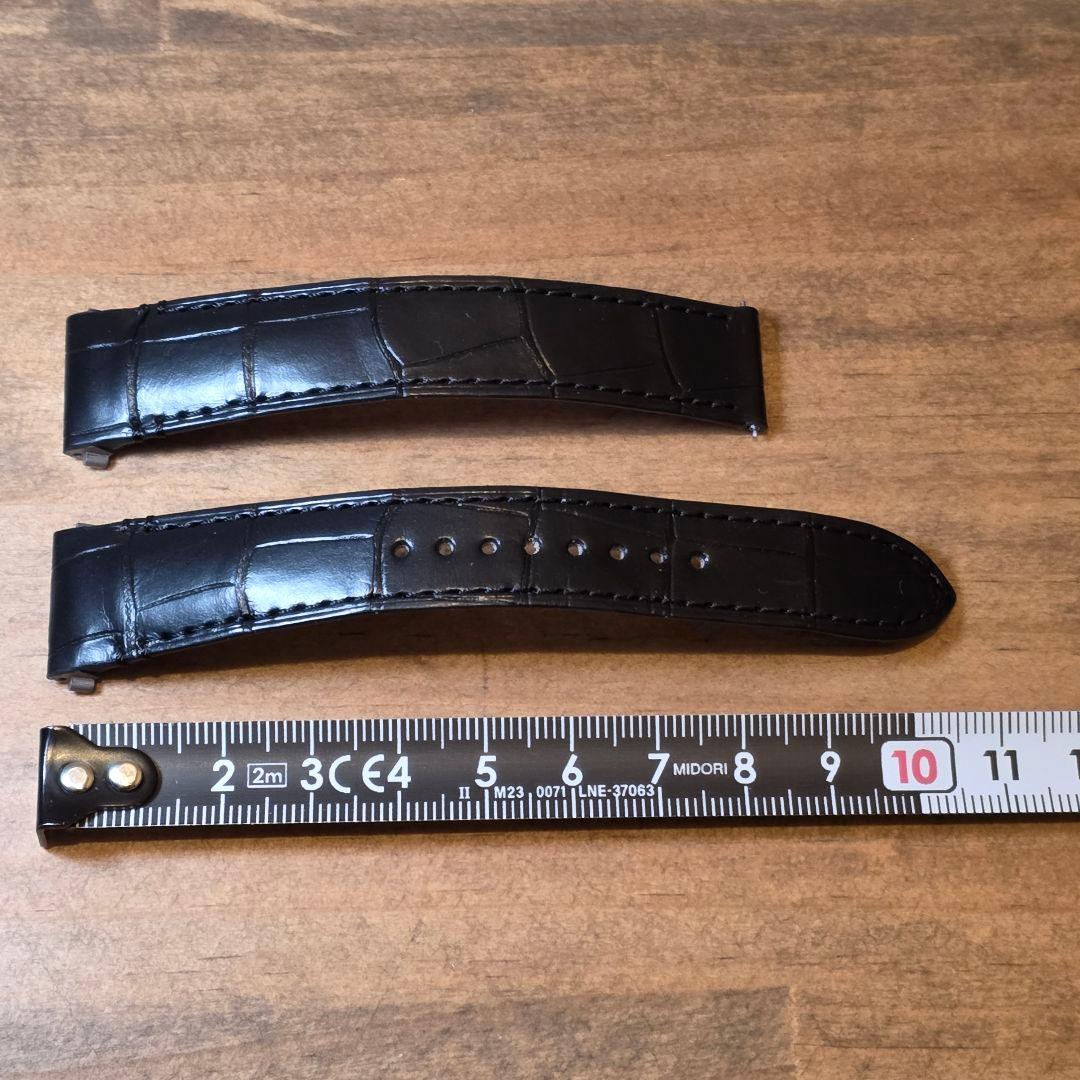 Cartier サントスドゥカルティエMM ブラック レザーベルト