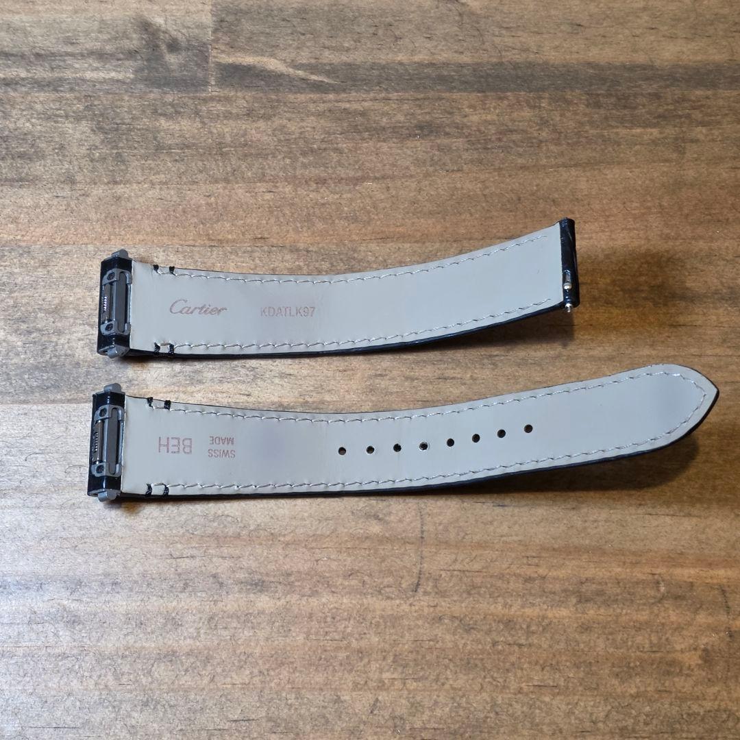 Cartier サントスドゥカルティエMM ブラック レザーベルト