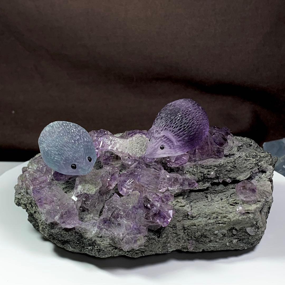 マハラシュトラ産☆アメジストクラスター掛けるフローライトハリネズミさん