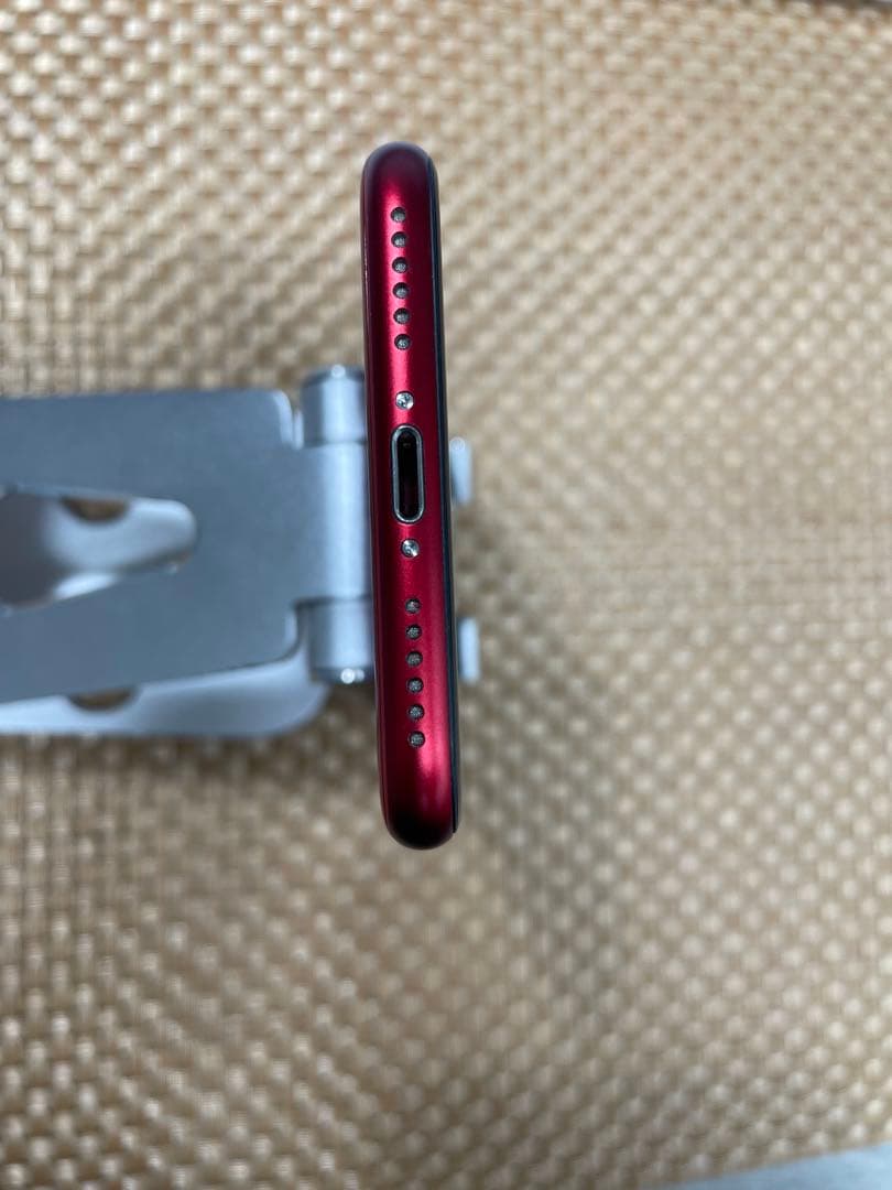 iPhone SE 第3世代 64 GB レッドSIMフリー【6749】