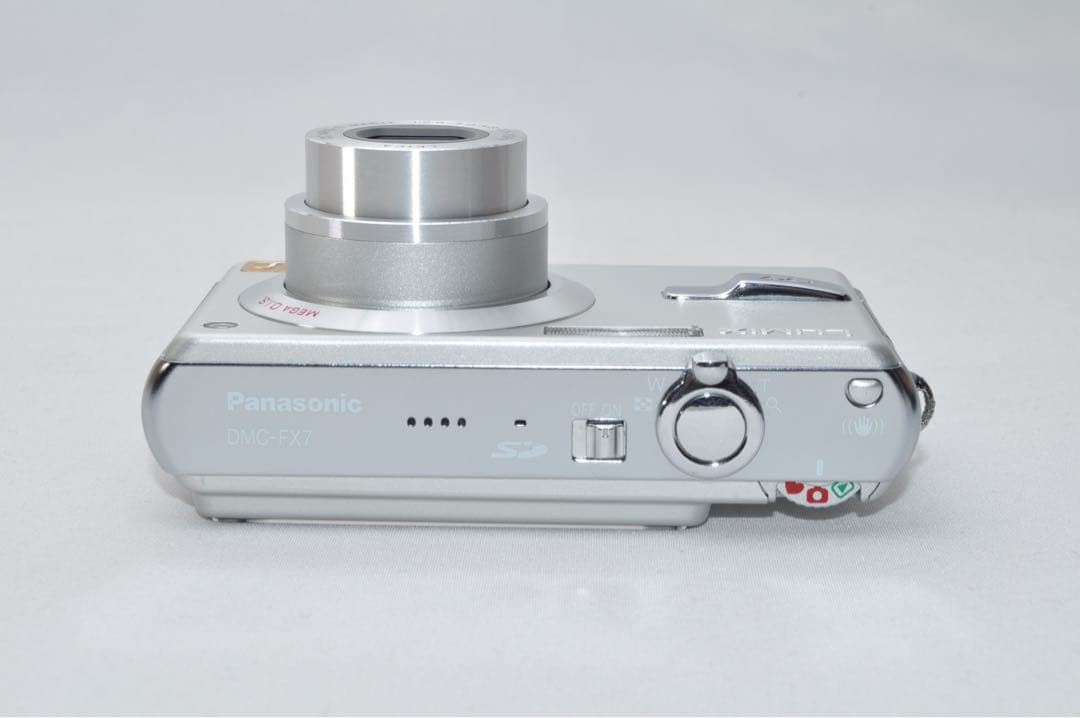 ☆美品☆ Panasonic パナソニック DMC-FX7 デジタル カメラ