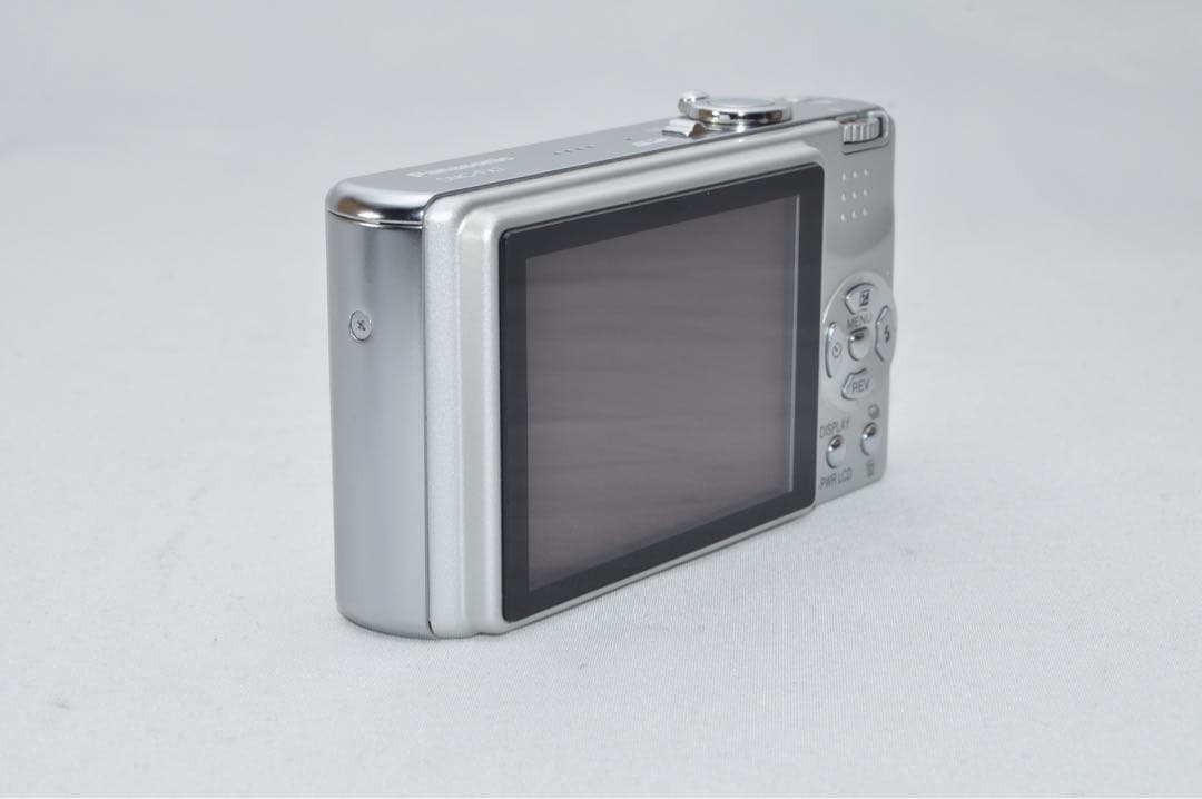 ☆美品☆ Panasonic パナソニック DMC-FX7 デジタル カメラ