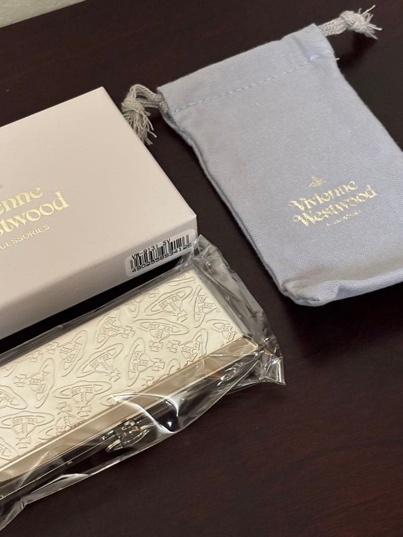 【新品未使用】Vivienne Westwood シガレットケース　シルバー