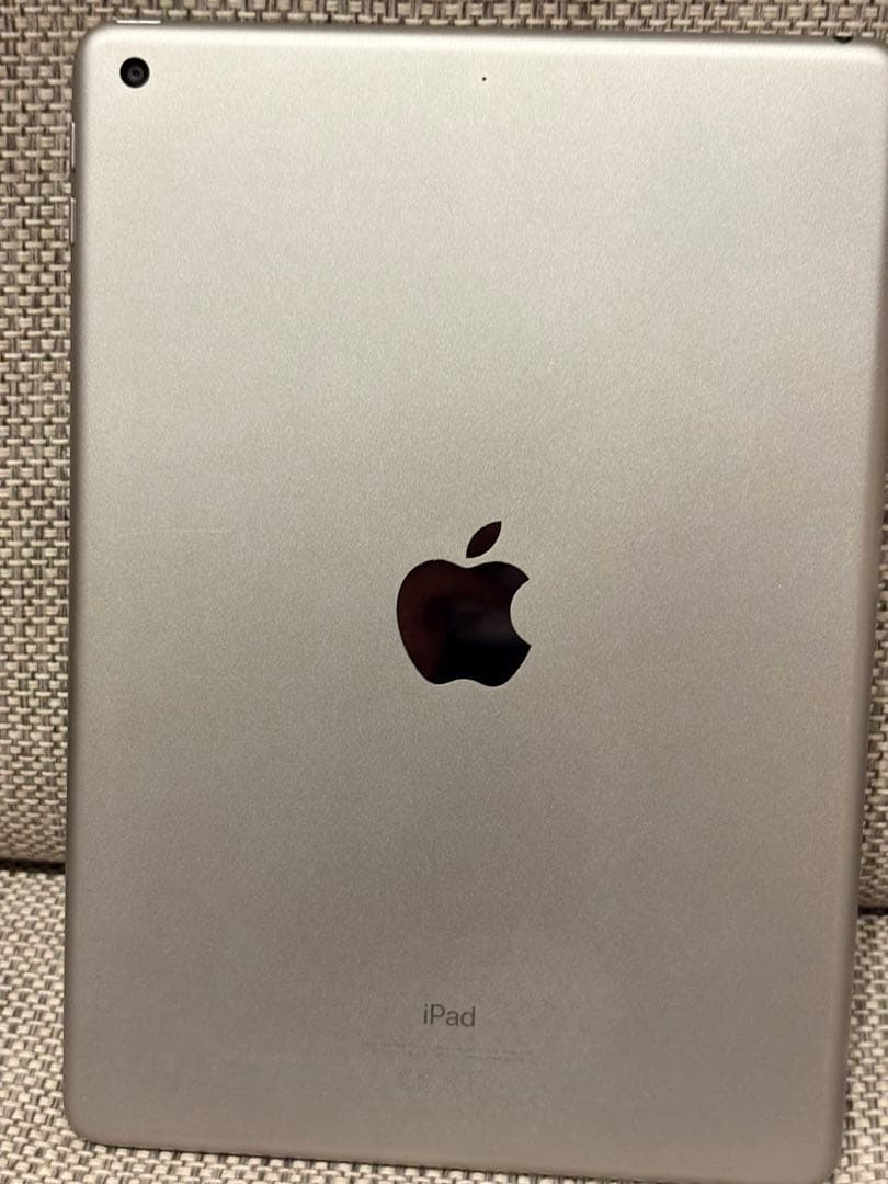 Apple iPad 第6世代 Wi-Fi モデル 128GB