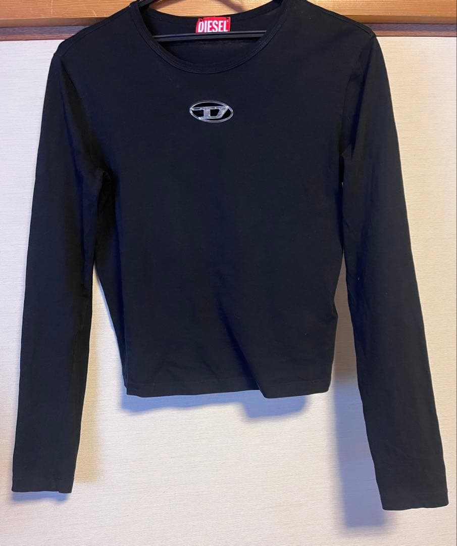 DIESEL ブラック 長袖Tシャツ