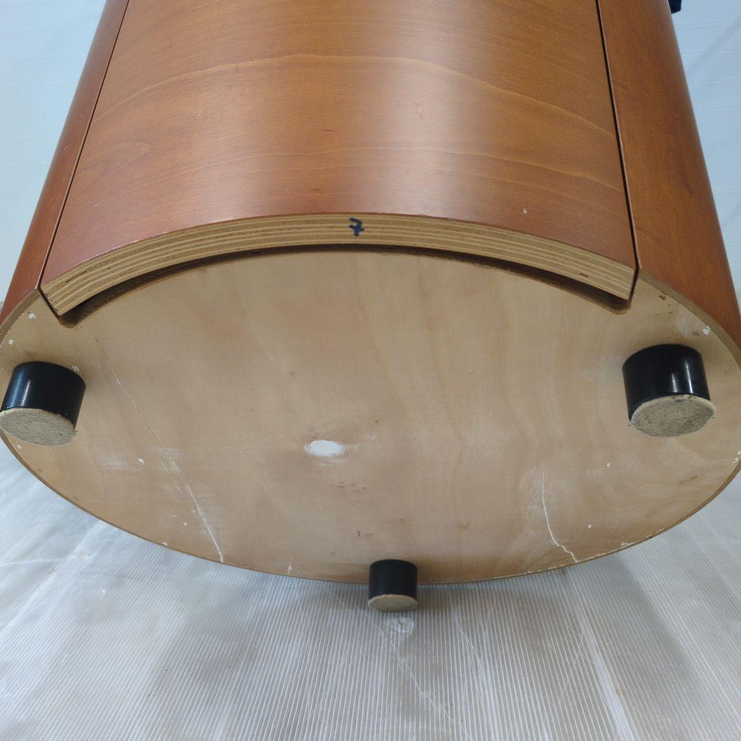 Poliform ベッドサイドキャビネット　イタリア製