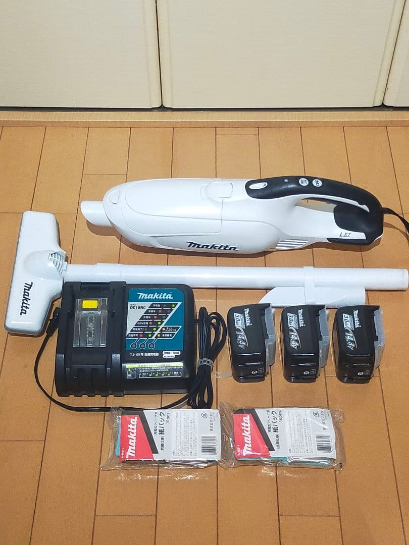マキタ　14.4Vクリーナーフルセット