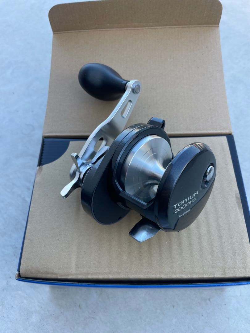 SHIMANO TORIUM 2000HG ベイトリール