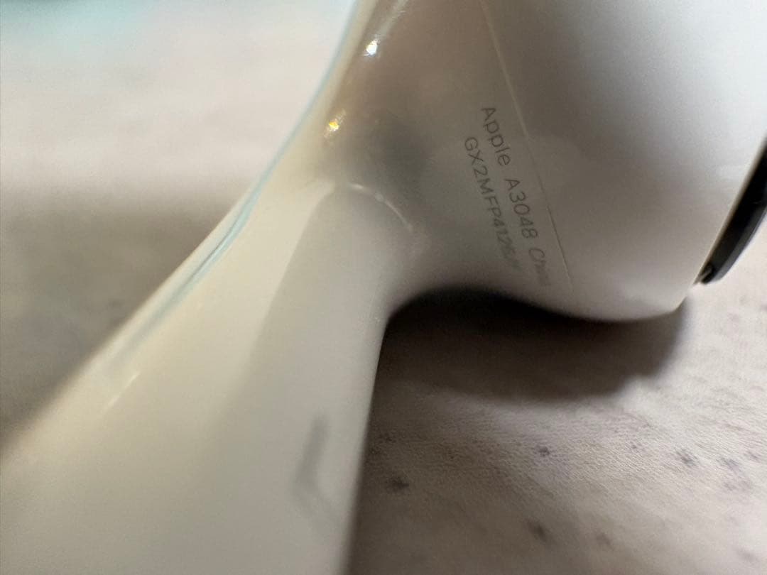 K*8様 AirPods Pro2 本体 箱、ケーブル付き