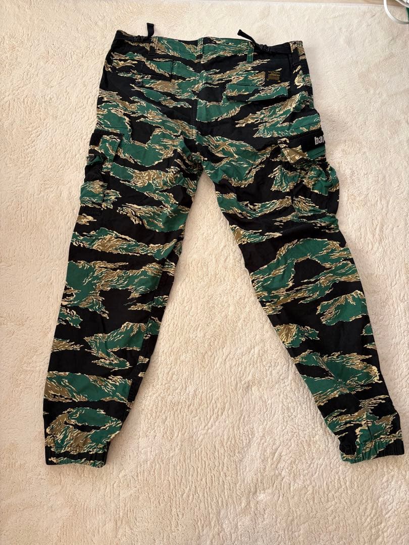 A BATHING APE 迷彩パンツ