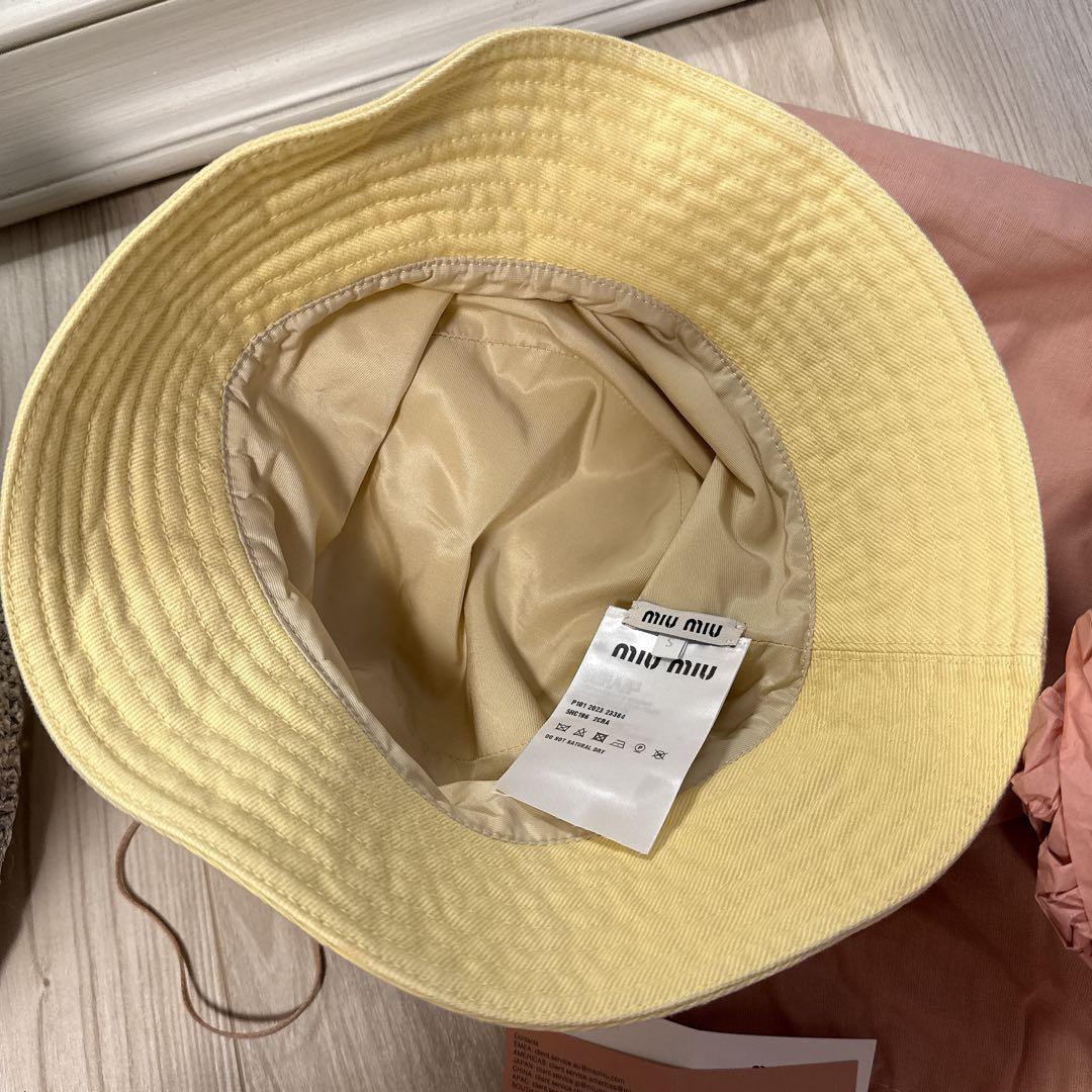 miu miu イエローバケットハット S 新品　袋つき