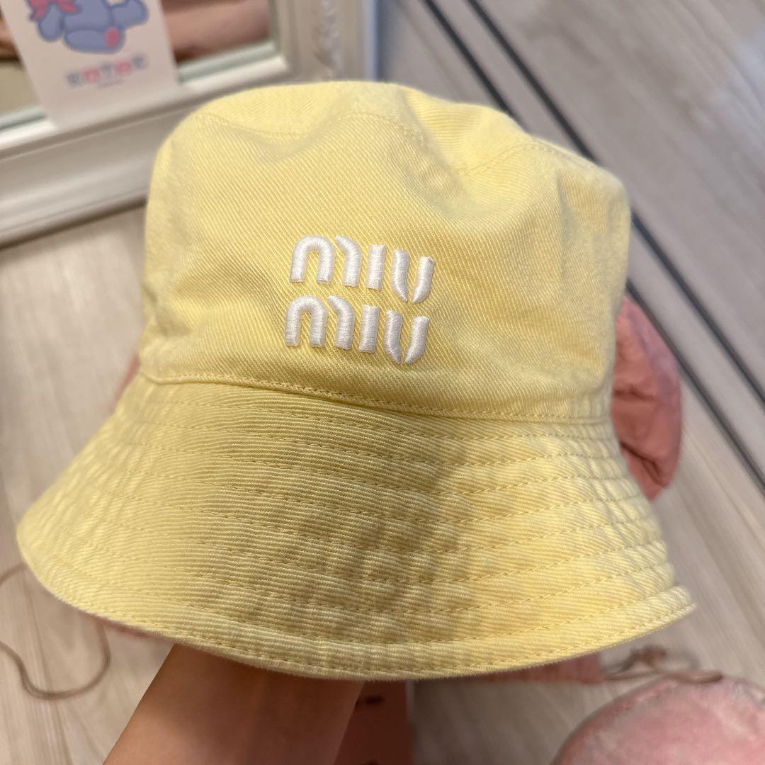 miu miu イエローバケットハット S 新品　袋つき