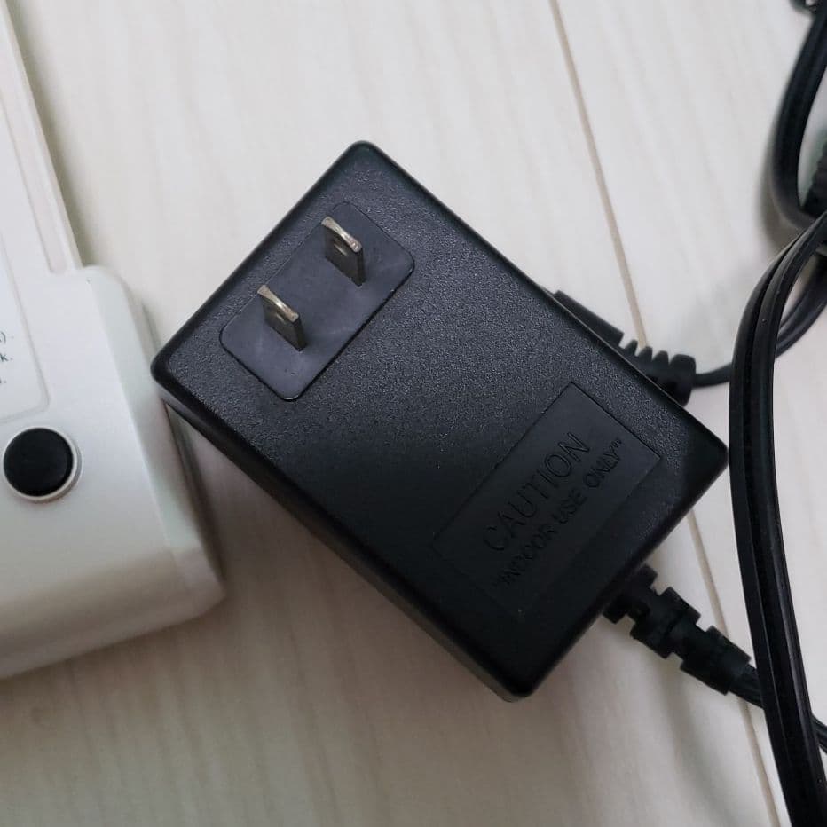 ハローキティ ポータブルDVDプレイヤー 【ジャンク品】レア物、2004年