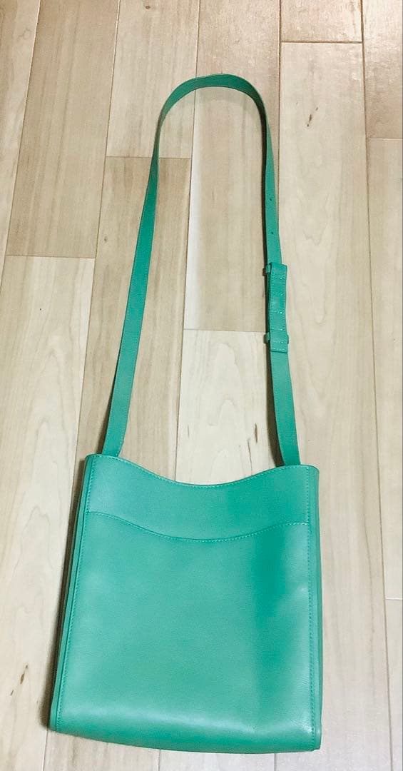 Paul Smith ミントグリーン ショルダーバッグほぼ未使用