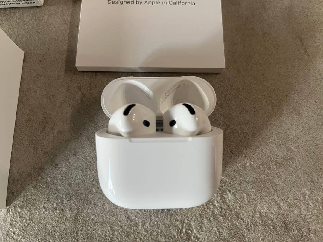 【美品】Apple/AirPods4/アクティブノイズキャンセリング搭載