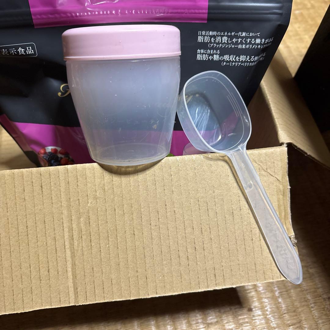 Healthy Beauty ミックスベリー味 30食2個シェーカースプーン付き