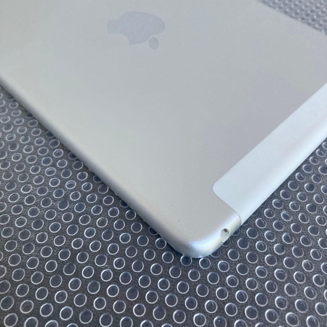 3879【早い者勝ち】電池最良好☆iPad mini4 32GB SIMフリー☆