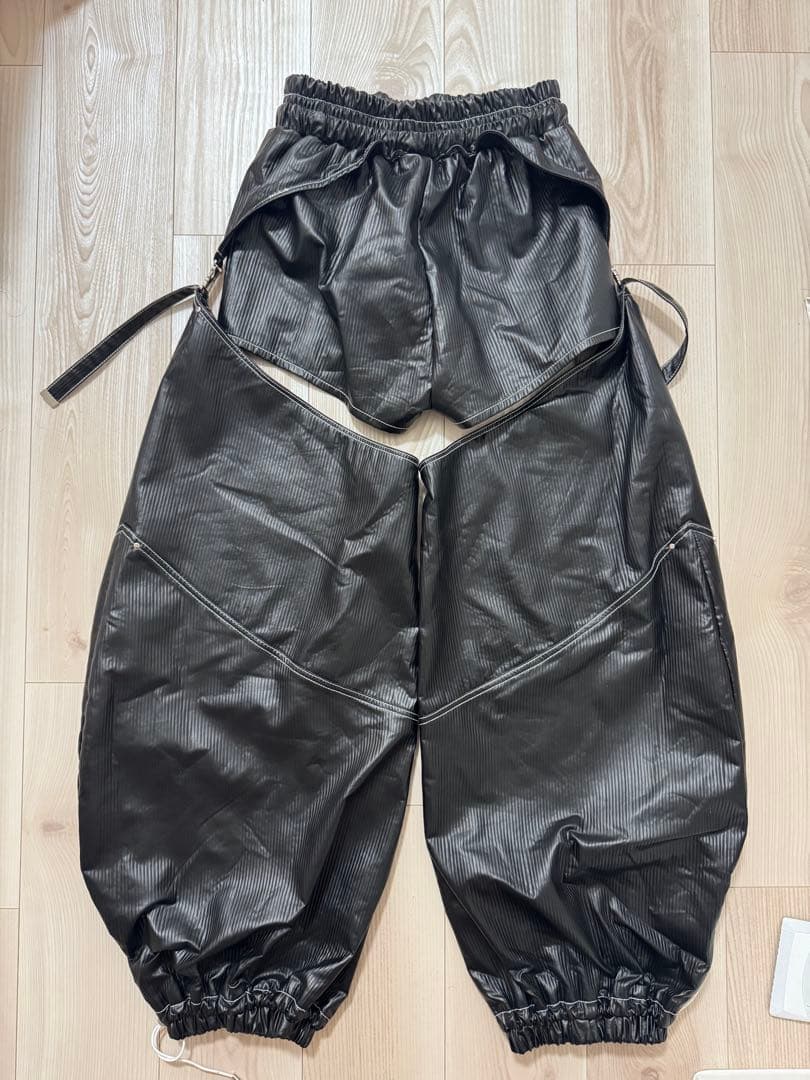 THEREDTHREAD S cover cargo pants ブラック