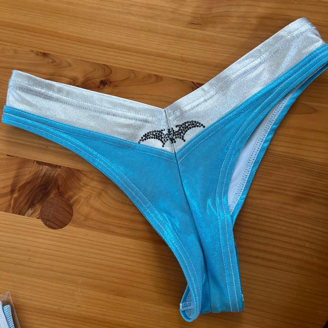 ココザックcocozacque 女子スポーツモデル　競技用ビキニ