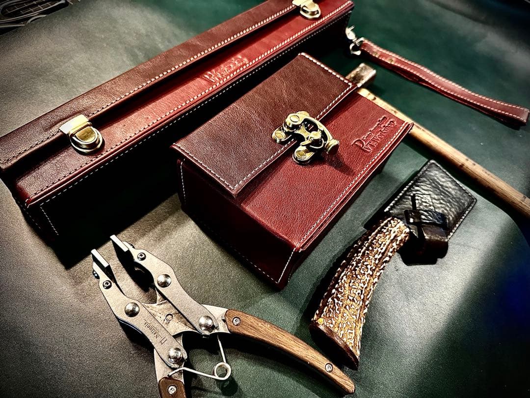 月末決算SALE！Pvt.Workshop 極　CL 本革　デッキケース　プレマ