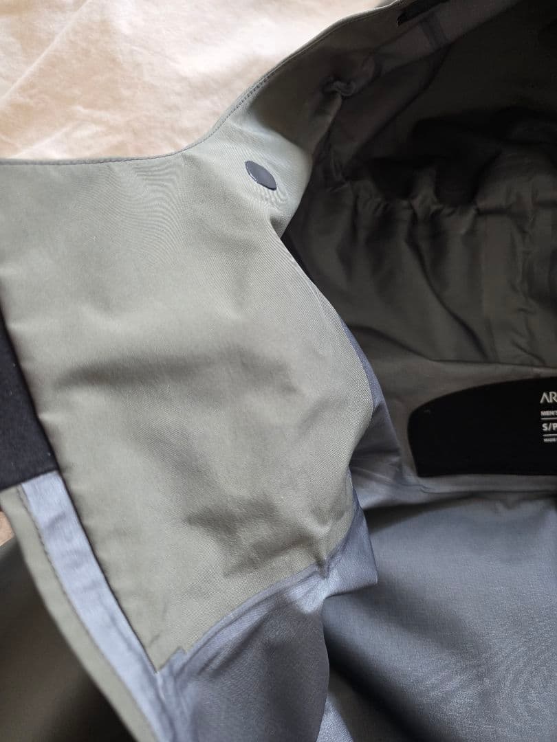 トップス ARC'TERYX ALPHA SV JACKET