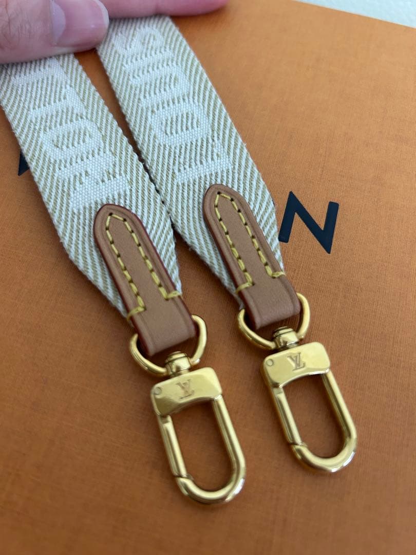 ⭐︎極美品⭐︎Louis Vuitton ユーティリティクロスボディバック