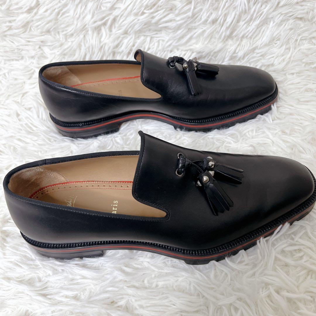 Christian Louboutin タッセルローファー 黒 赤ソール　ラグ