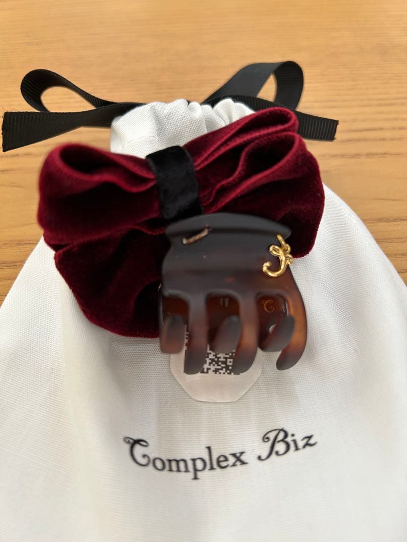 Complex Biz スワロフスキー ヘアクリップ