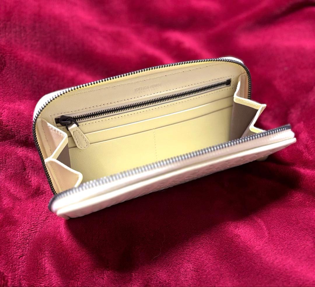 新品未使用◆ボッテガヴェネタ イントレチャート 長財布 ラウンドジップ 男女兼用