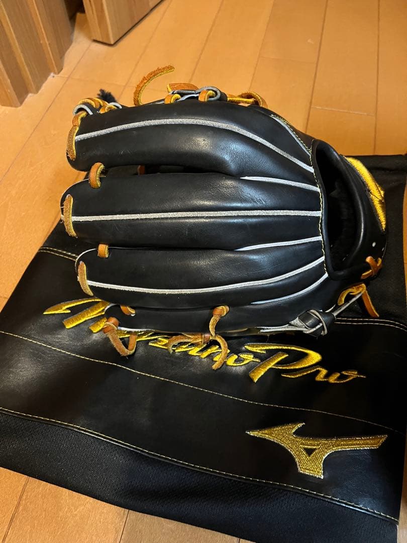 ミズノプロ　硬式　サイズ9 型付け済み