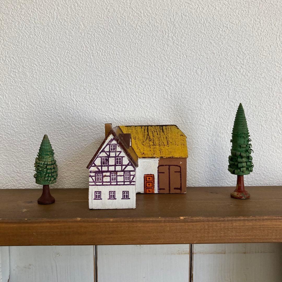 WF23ドイツアンティークザイフェン木製 ひつじ×2 羊飼い　柵　建物5点セット