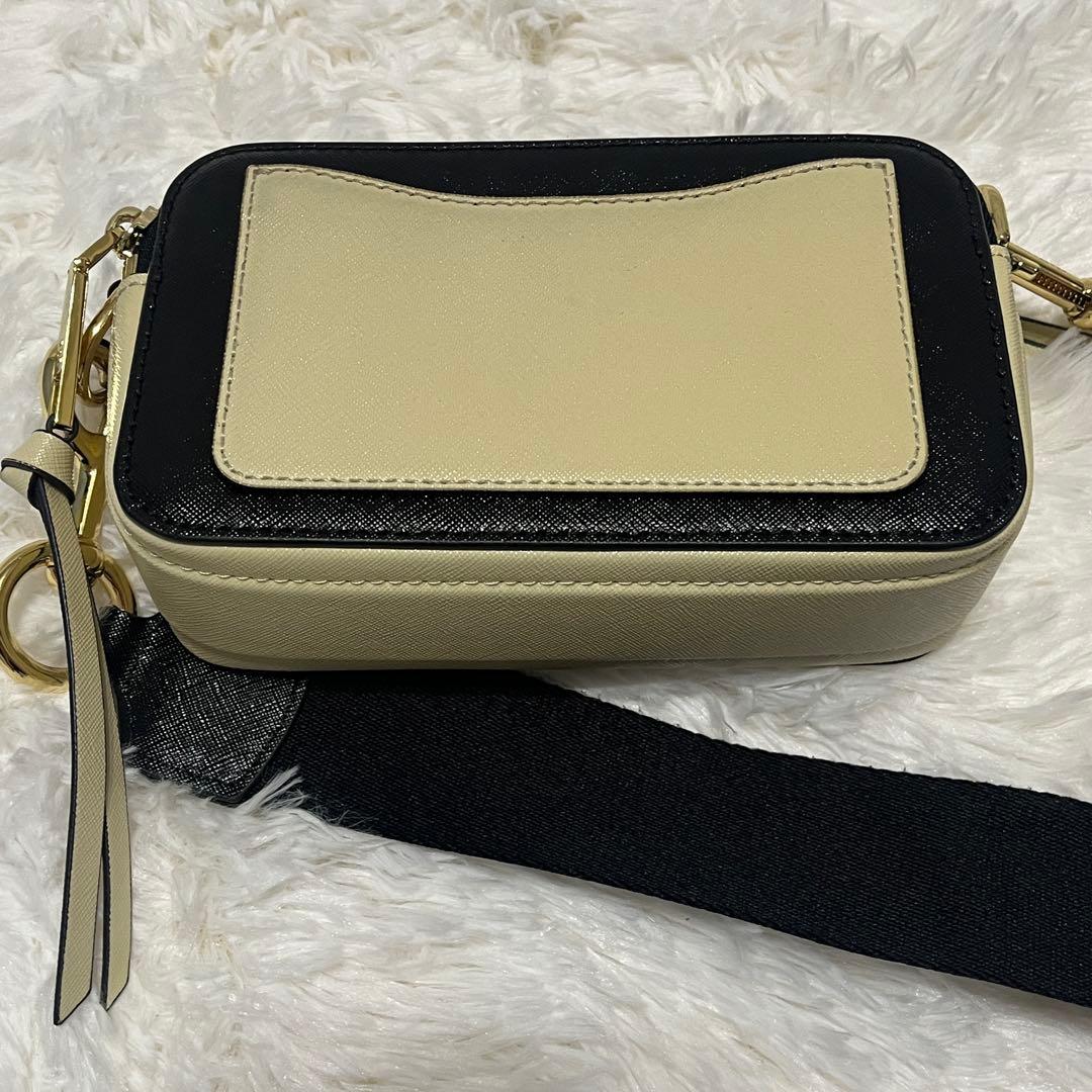 【美品】MARC JACOBS ザ スナップショット