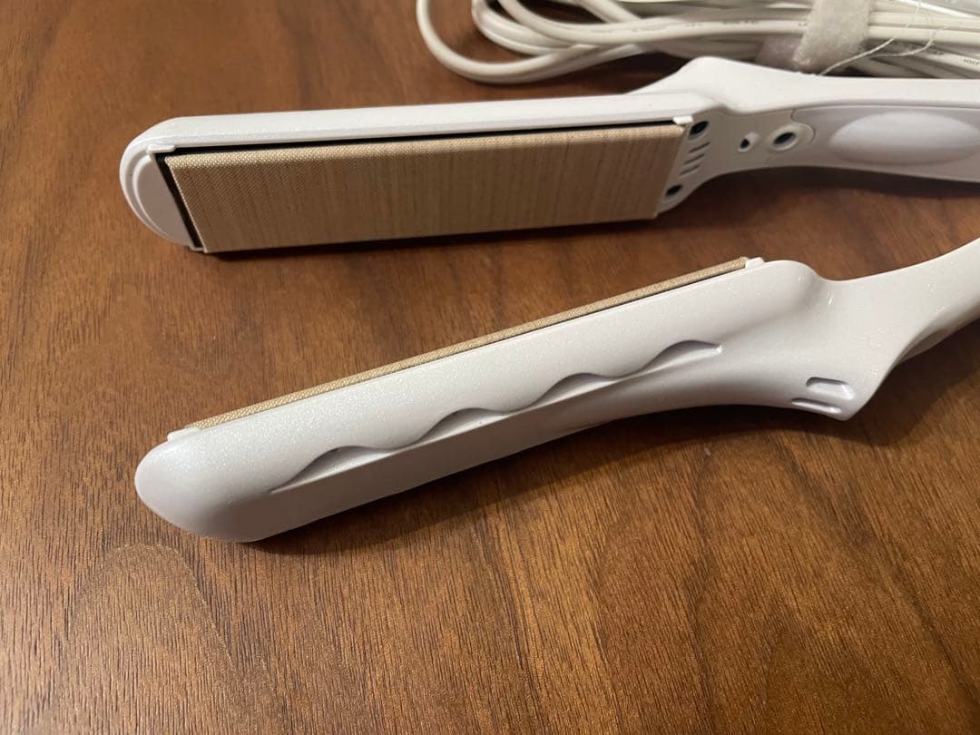 絹女～KINUJO～ ヘアアイロン ストレート