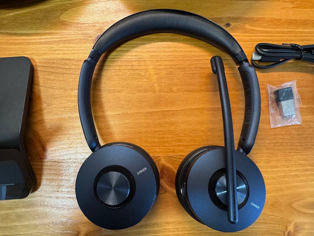 Anker PowerConf H700（ワイヤレスヘッドセット)