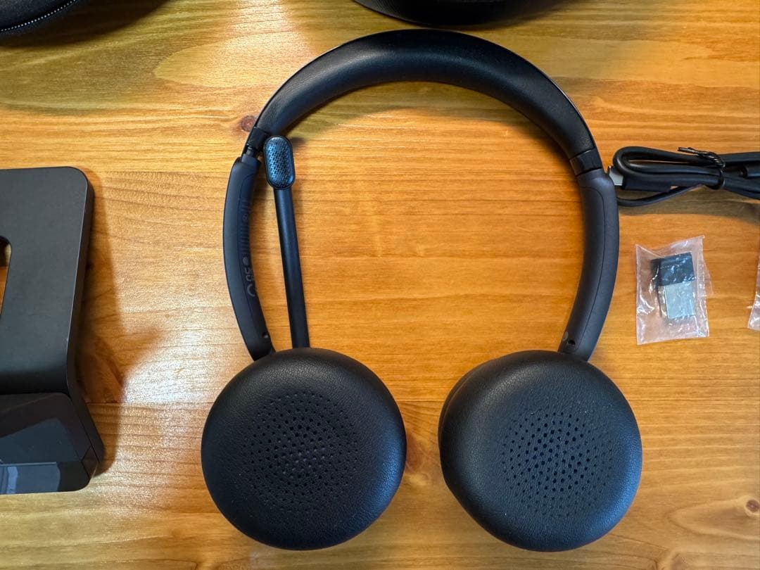 Anker PowerConf H700（ワイヤレスヘッドセット)