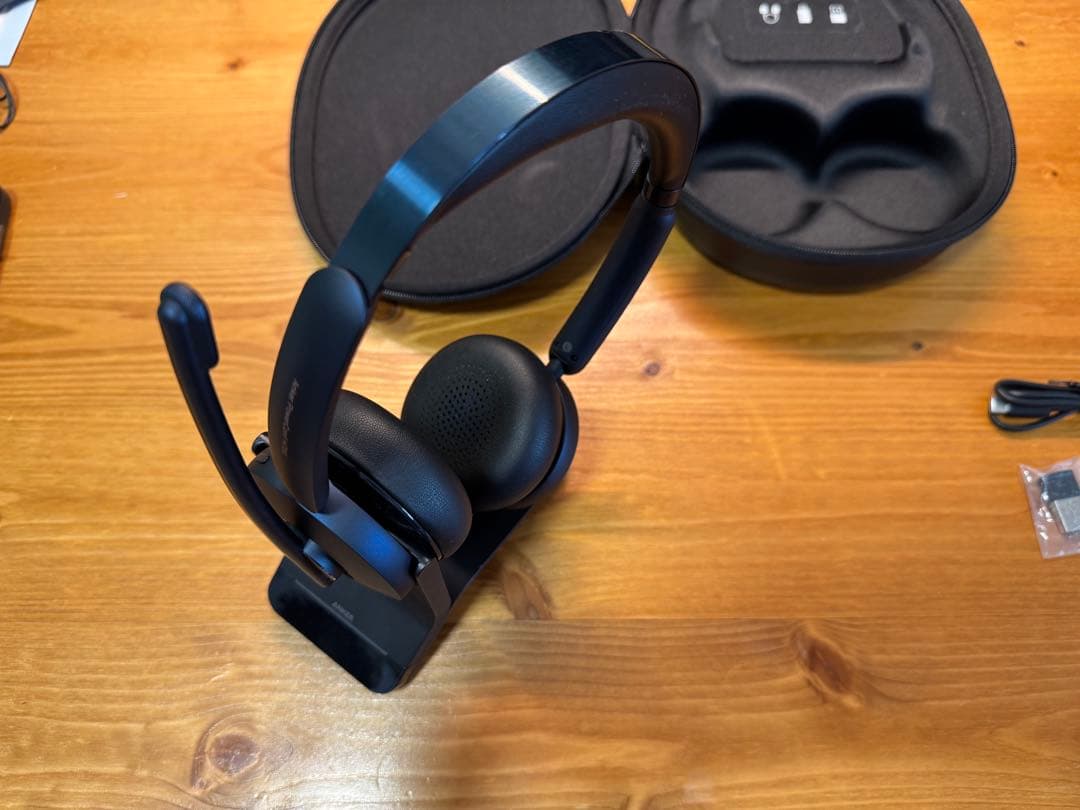 Anker PowerConf H700（ワイヤレスヘッドセット)