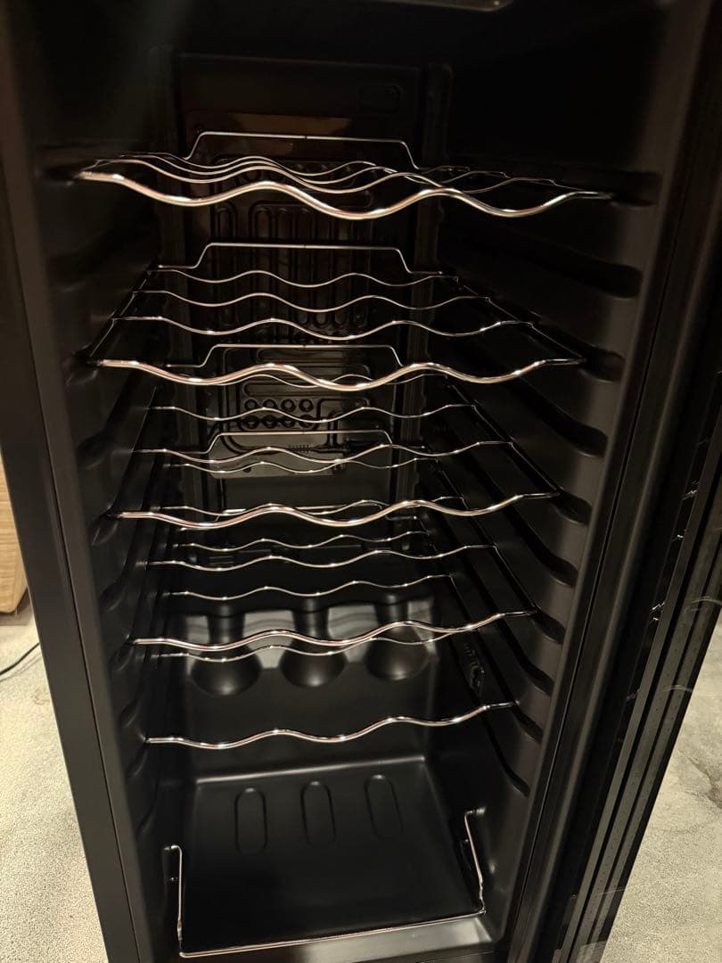 WIE ワインセラー 18本 53L 圧縮式｜UVカットWIWCJC18BADX